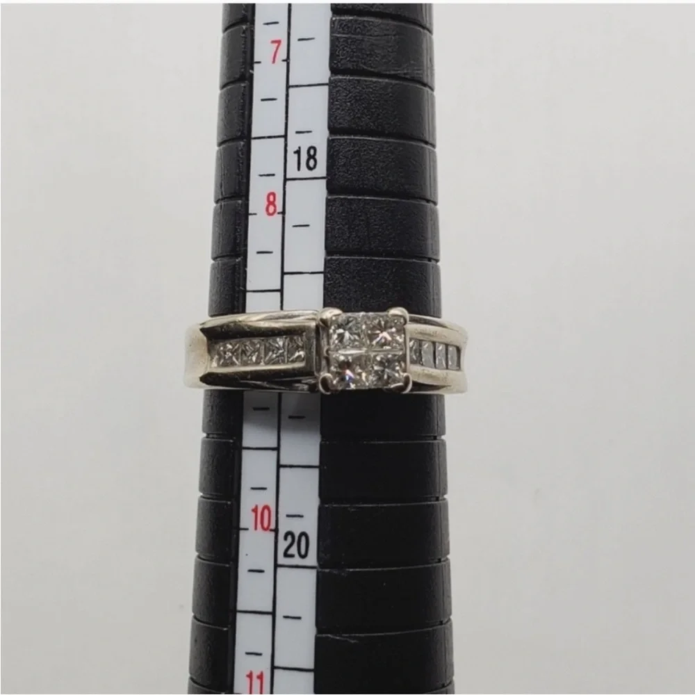 14k Solid White Gold Genuine Diamond Ring